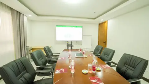 Conference Rooms, Small Board Room